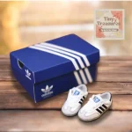 labubú Zapatillas en miniatura
